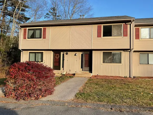 28 Southbridge Rd #402, Charlton, MA 01507