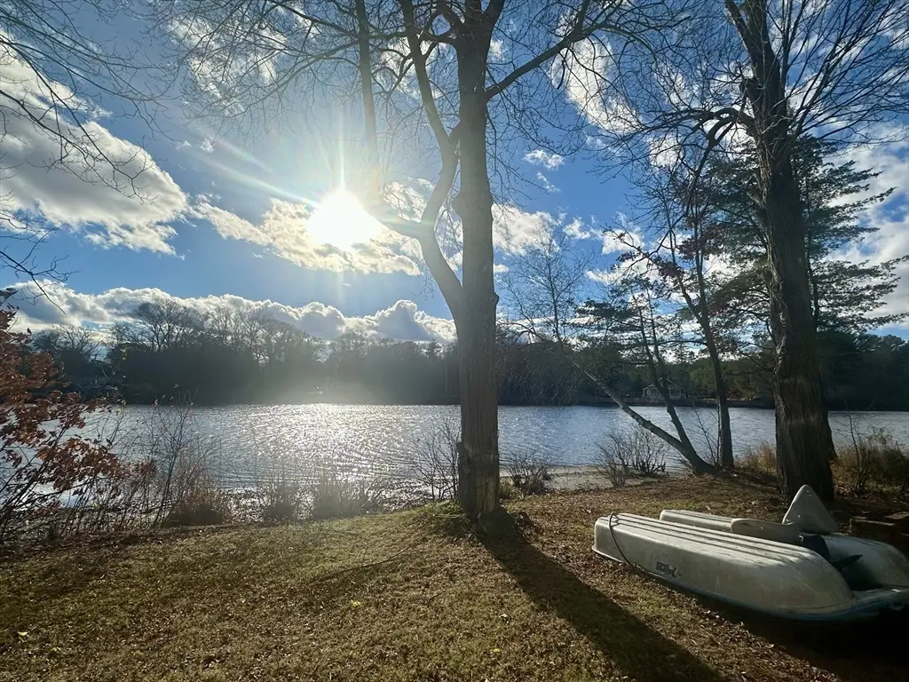 86 Lakeview Ave, Taunton, MA 02780 - Image #1