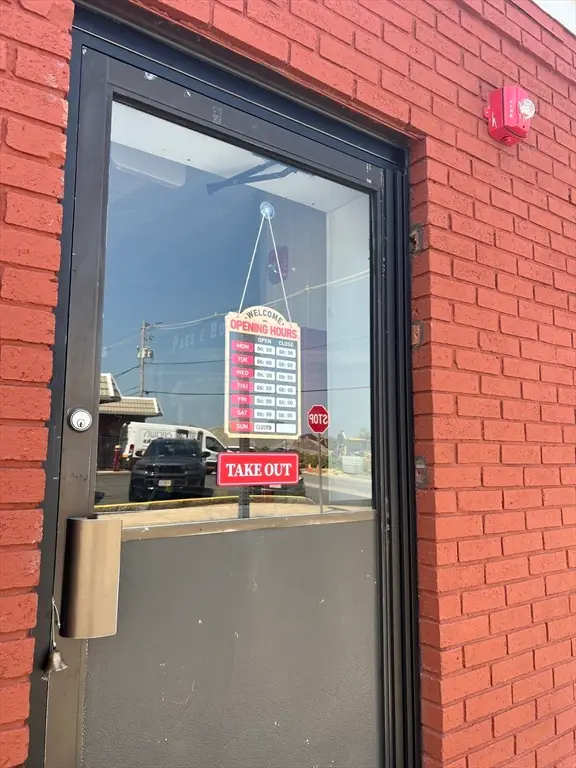 297 Lindsey St, Fall River, MA 02720 - Image #3