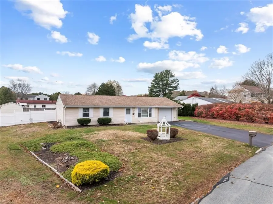 5 Samosett Dr, Dartmouth, MA 02748 - Image #3