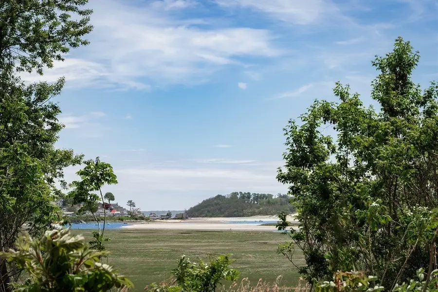 24 Island Park Rd, Ipswich, MA 01938 - Image #3