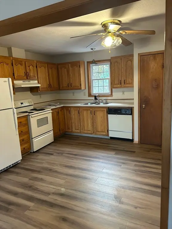 8 Bartlett Ave #5, Haverhill, MA 01830 - Image #3