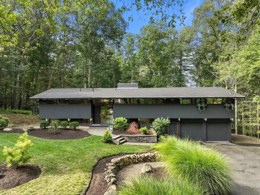 43 Willowdale Rd, Topsfield, MA 01983 - Image #1