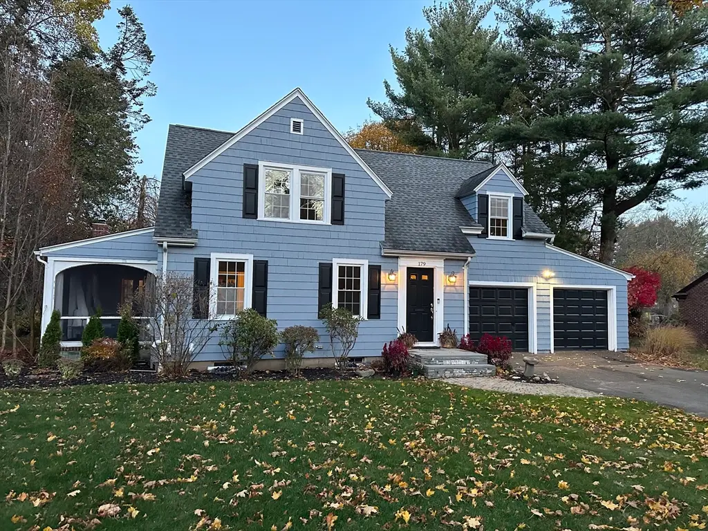 179 Central Park Dr, Holyoke, MA 01040 - Image #1