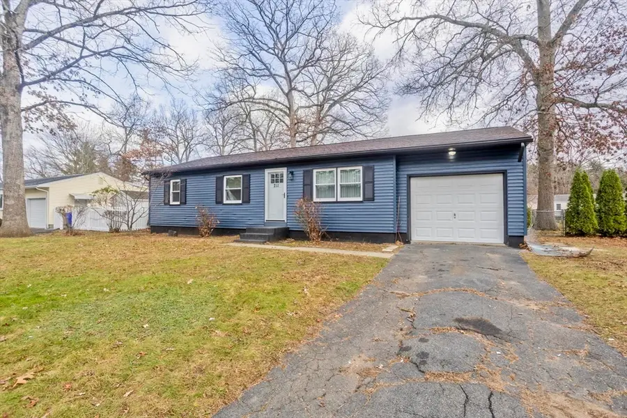 211 Glenoak Drive, Springfield, MA 01129 - Image #3