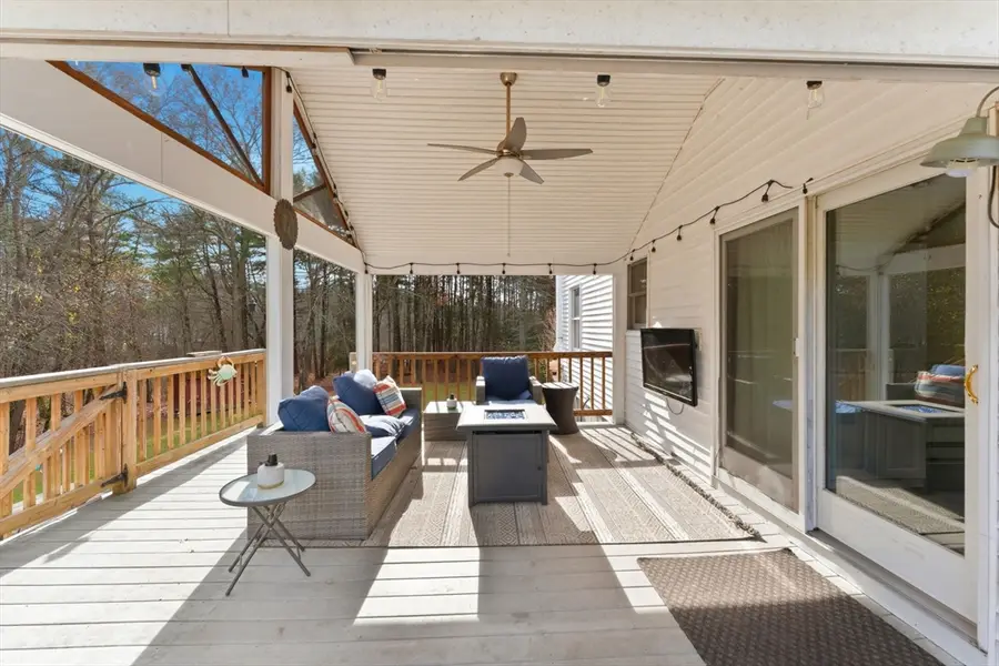 14 Woodland Rd, Uxbridge, MA 01569 - Image #2