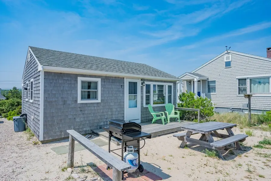 203 N Shore Blvd #D, East Sandwich, MA 02537 - Image #2