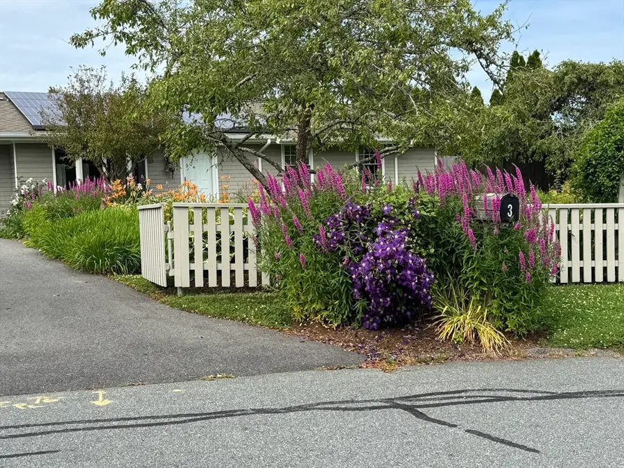 3 Mishawum Drive, Dartmouth, MA 02748 - Image #2