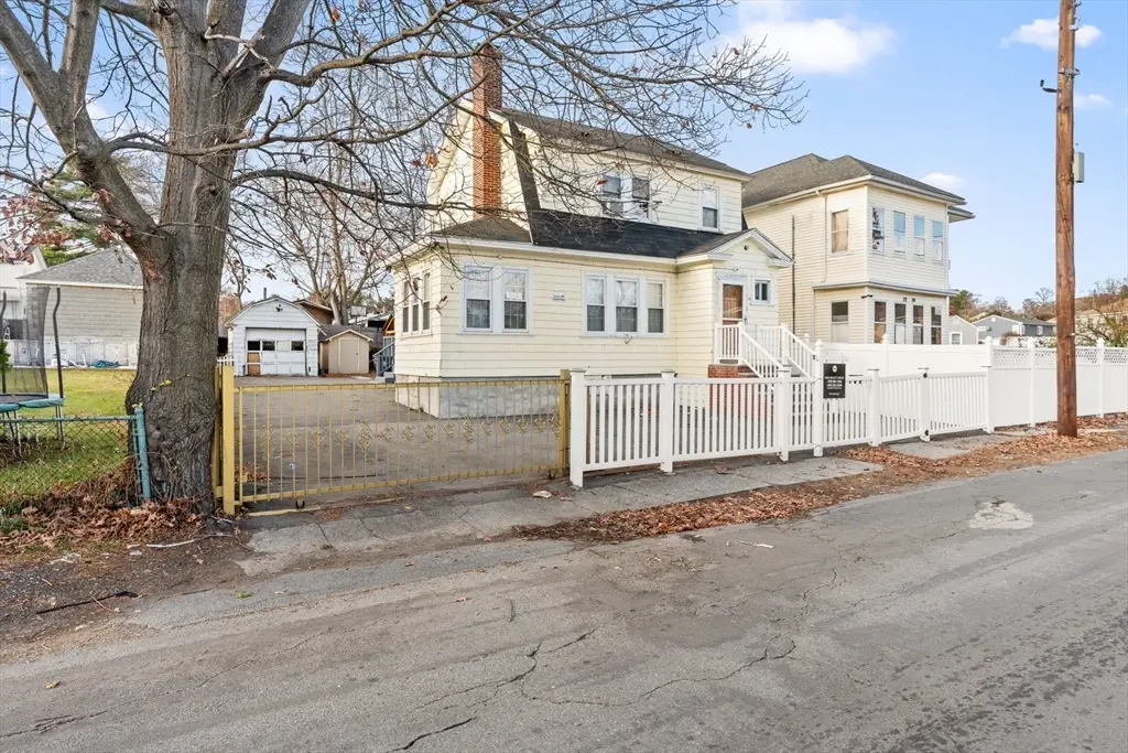 18 Larchwood Rd, Methuen, MA 01844 - Image #1