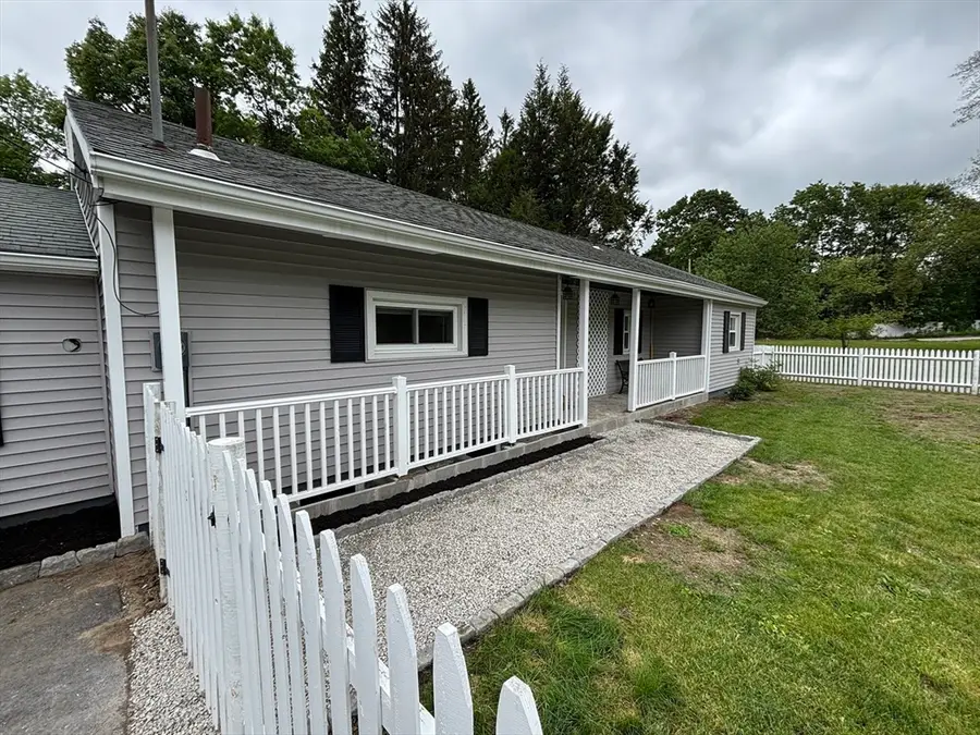 72 Charlton St, Oxford, MA 01540 - Image #3