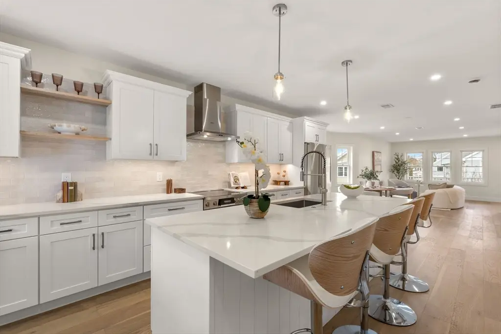 25 Francis St #2, Watertown, MA 02472 - Image #1