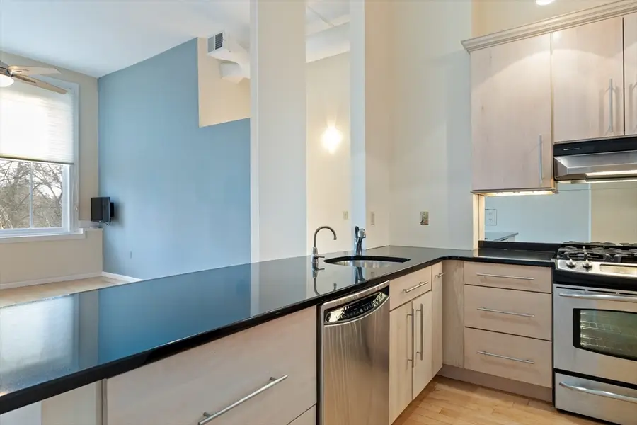 35 New South St #307, Northampton, MA 01060 - Image #3