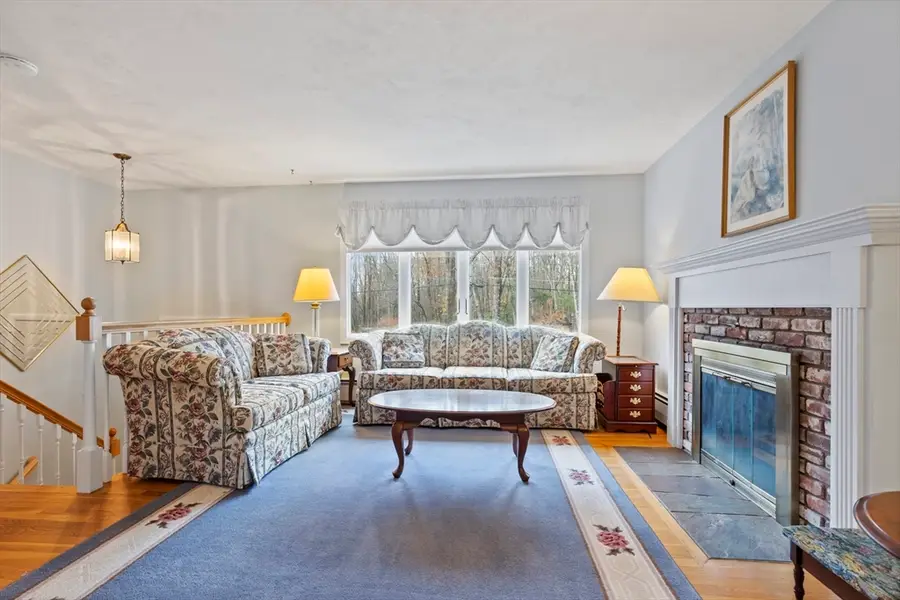 23 Bentley Ln, Chelmsford, MA 01824 - Image #3