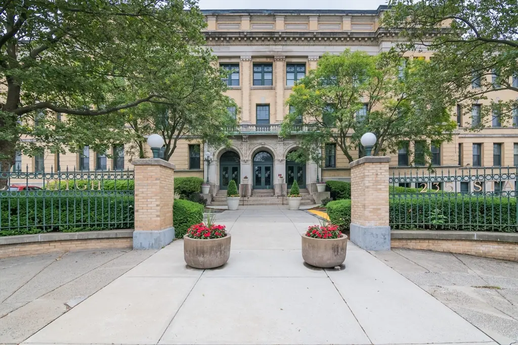235 State St #105, Springfield, MA 01103 - Image #1