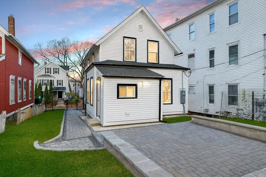 33 Florence St, Worcester, MA 01610 - Image #2