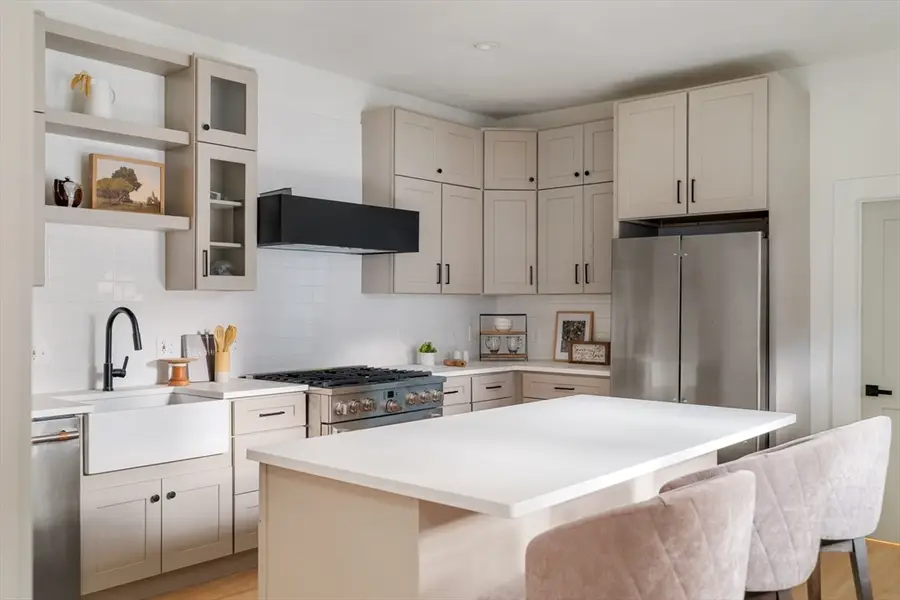 85 Lowell St, Somerville, MA 02143 - Image #3