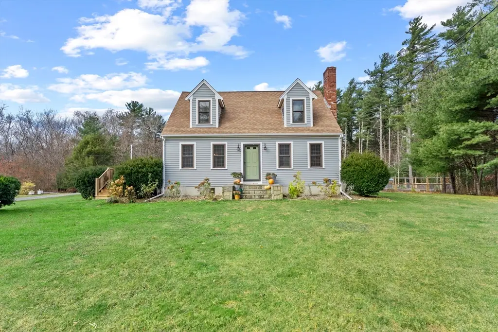 72 Valley Street, Pembroke, MA 02359 - Image #1