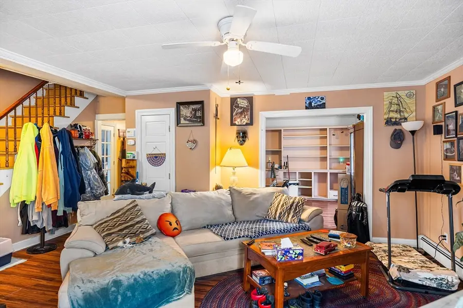 63 Hampstead Pl, Athol, MA 01331 - Image #3