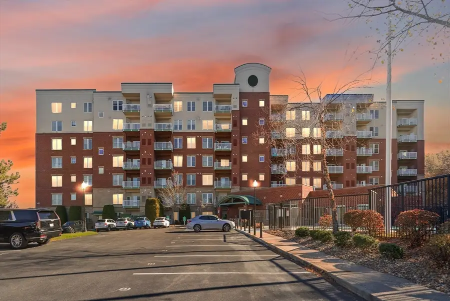 36 Village #506, Middleton, MA 01949 - Image #3