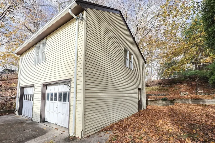 8 Walnut St, Stoneham, MA 02180 - Image #3