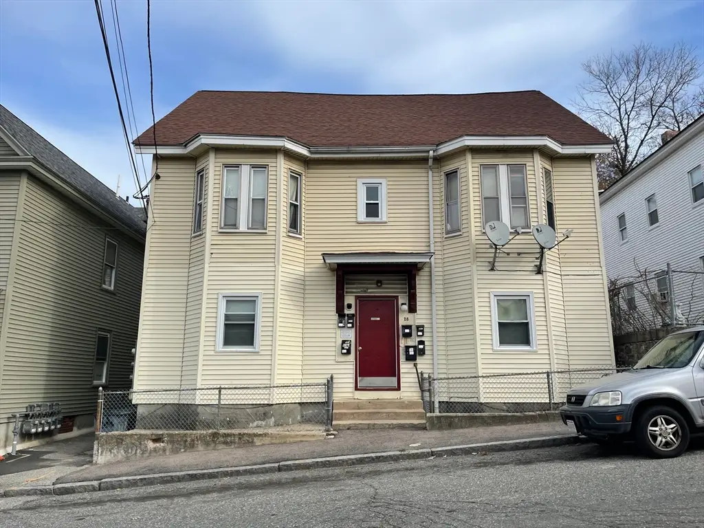 28 Grand St, Lowell, MA 01851 - Image #1