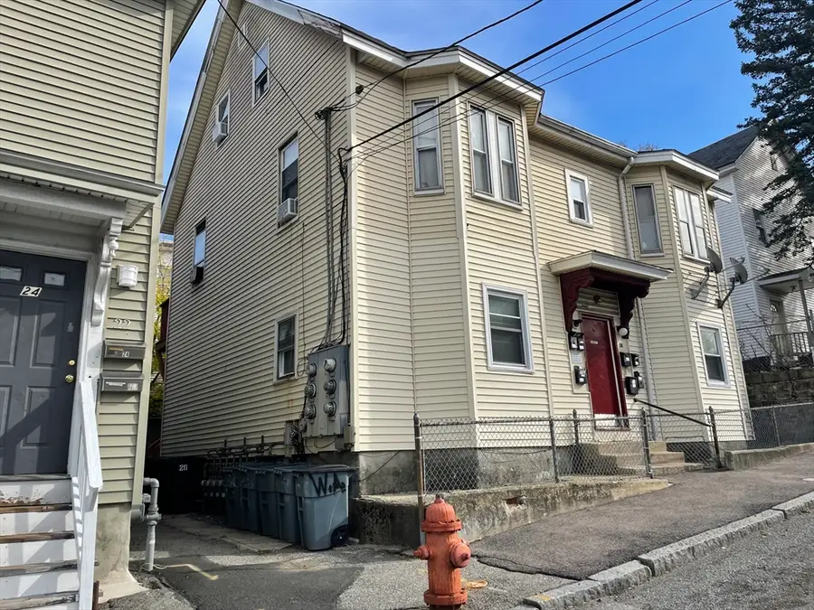 28 Grand St, Lowell, MA 01851 - Image #2