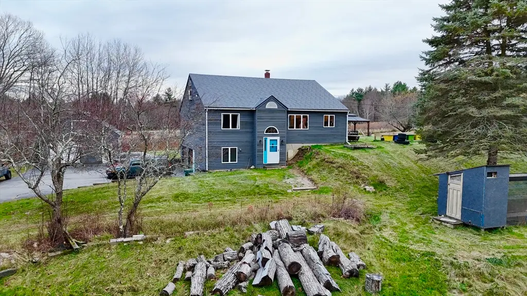 32 Hemlock St, Douglas, MA 01516 - Image #1