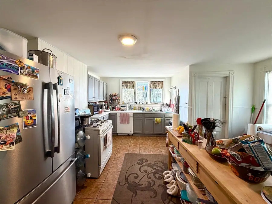 9 Sutton St, Peabody, MA 01960 - Image #3