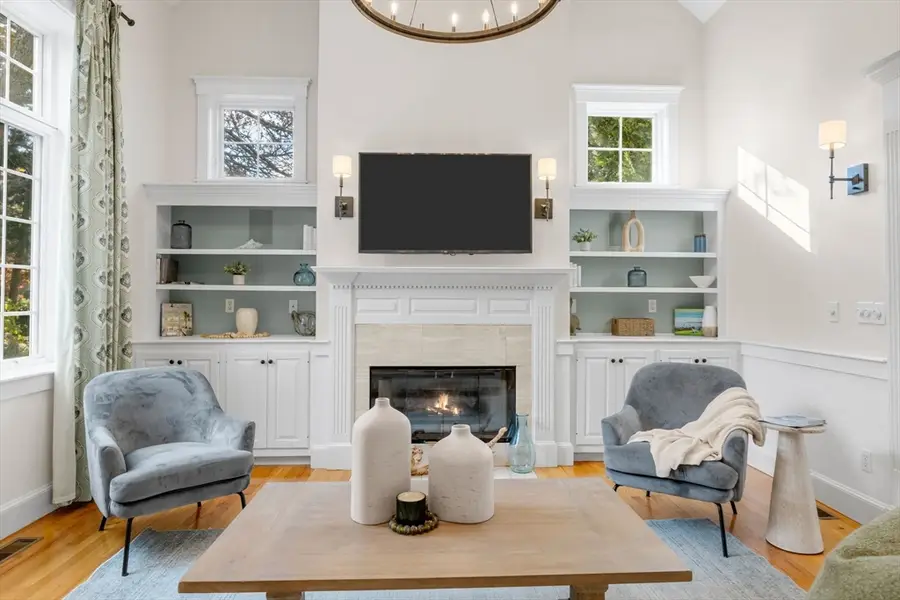 25 Daybreak Ln, Hyannis, MA 02601 - Image #2