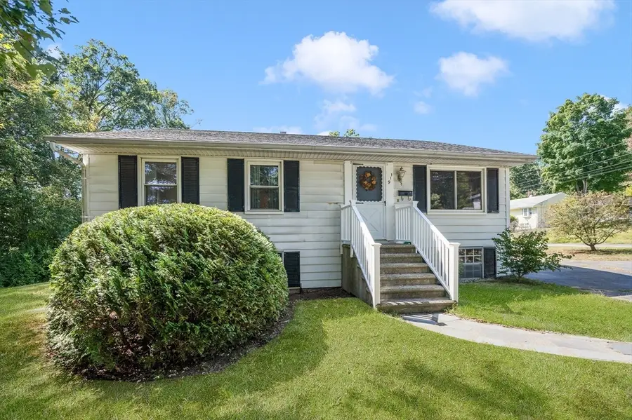 119 Susanne Drive, Northbridge, MA 01588 - Image #3
