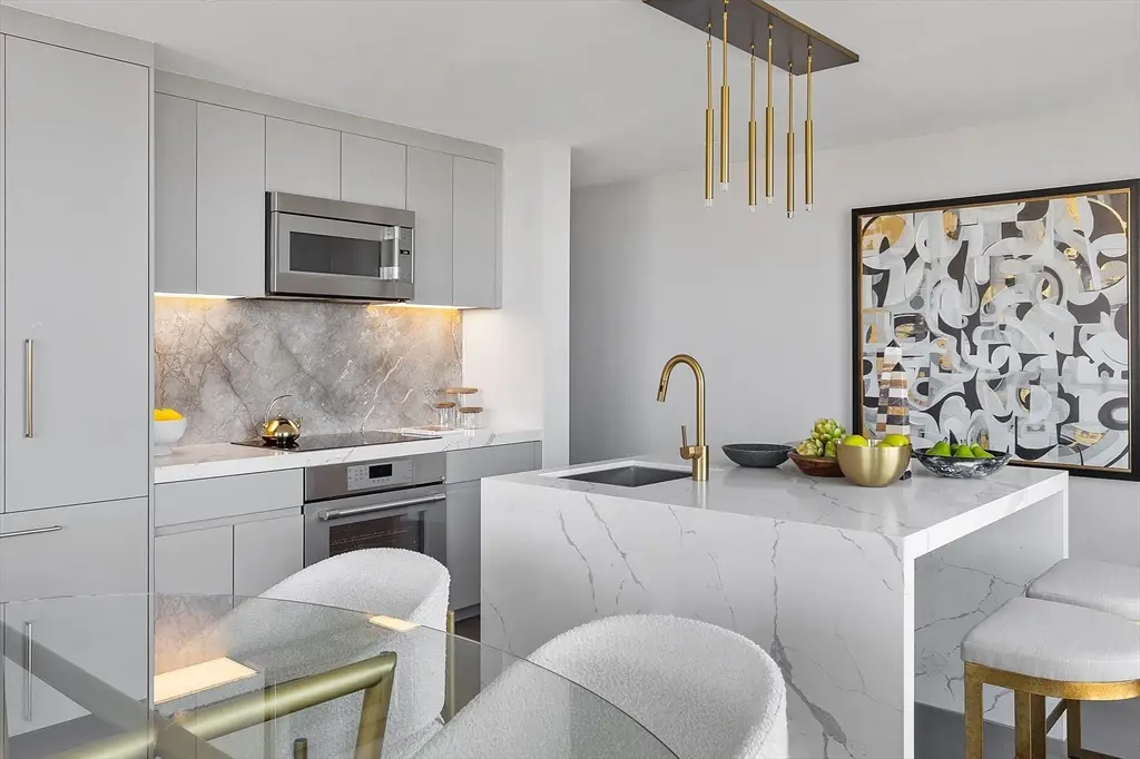 55 Lagrange St #1703, Boston, MA 02116 - Image #1