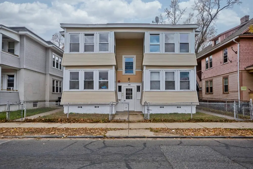 298 Oakland St, Springfield, MA 01108 - Image #1
