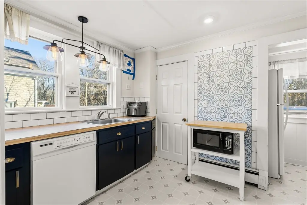 63 Dewey Ave, Whitman, MA 02382 - Image #1