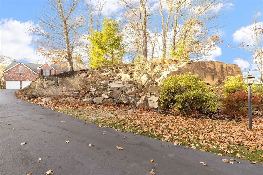 162 Ewald Ave, Marlborough, MA 01752 - Image #2