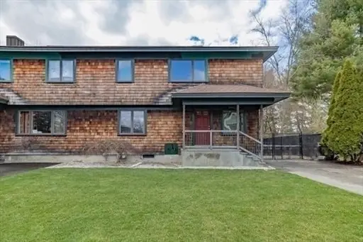 39 Neillian St #39, Bedford, MA 01730 - Image #1