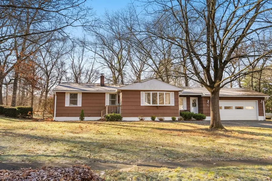 5 Karen Dr, South Hadley, MA 01075 - Image #2