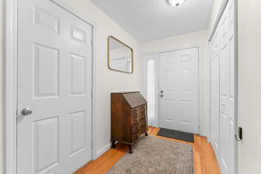 112 Ridgefield Circle #B, Clinton, MA 01510 - Image #3