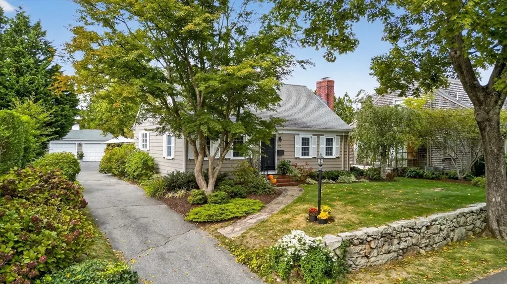 40 School St, Dartmouth, MA 02748 - Image #1