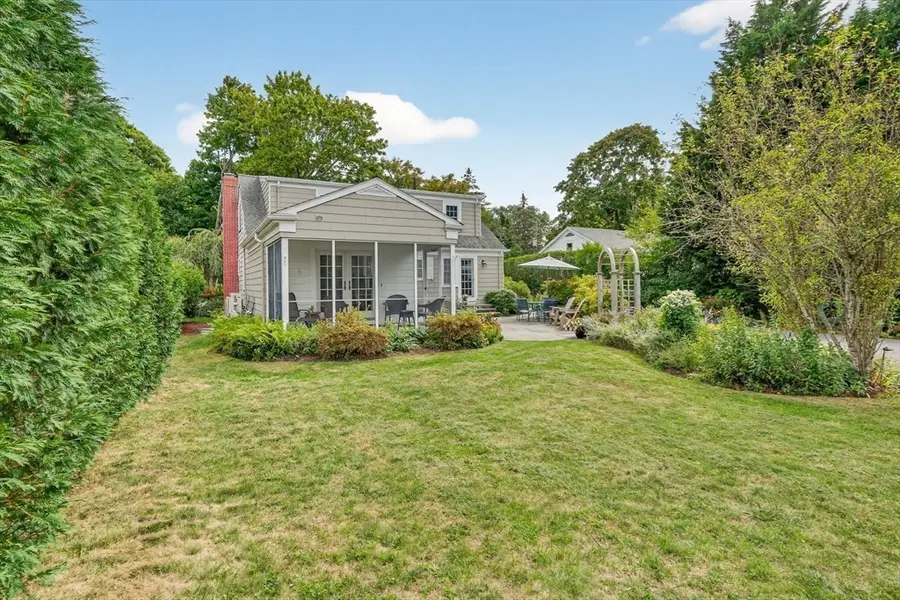 40 School St, Dartmouth, MA 02748 - Image #3