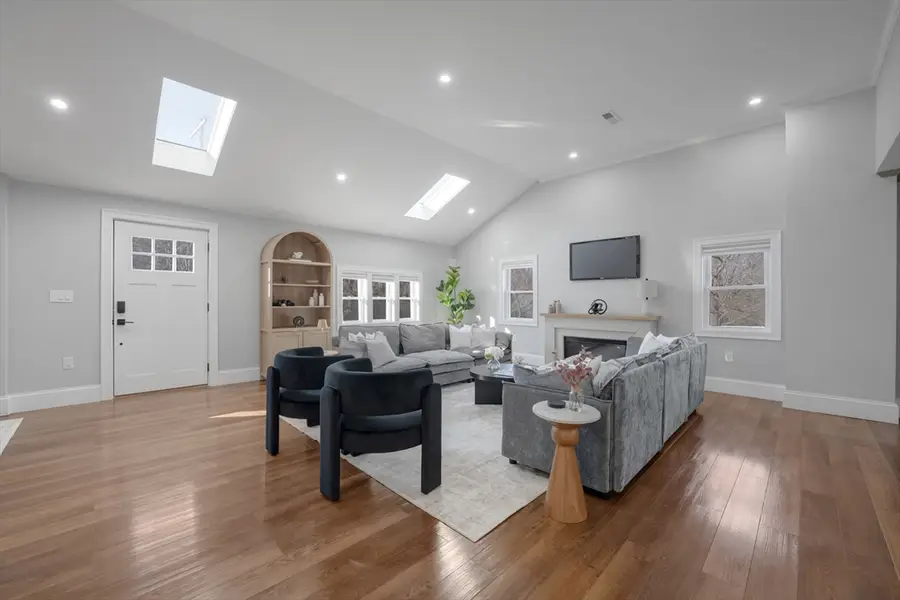 594 Pleasant St, Leominster, MA 01453 - Image #3