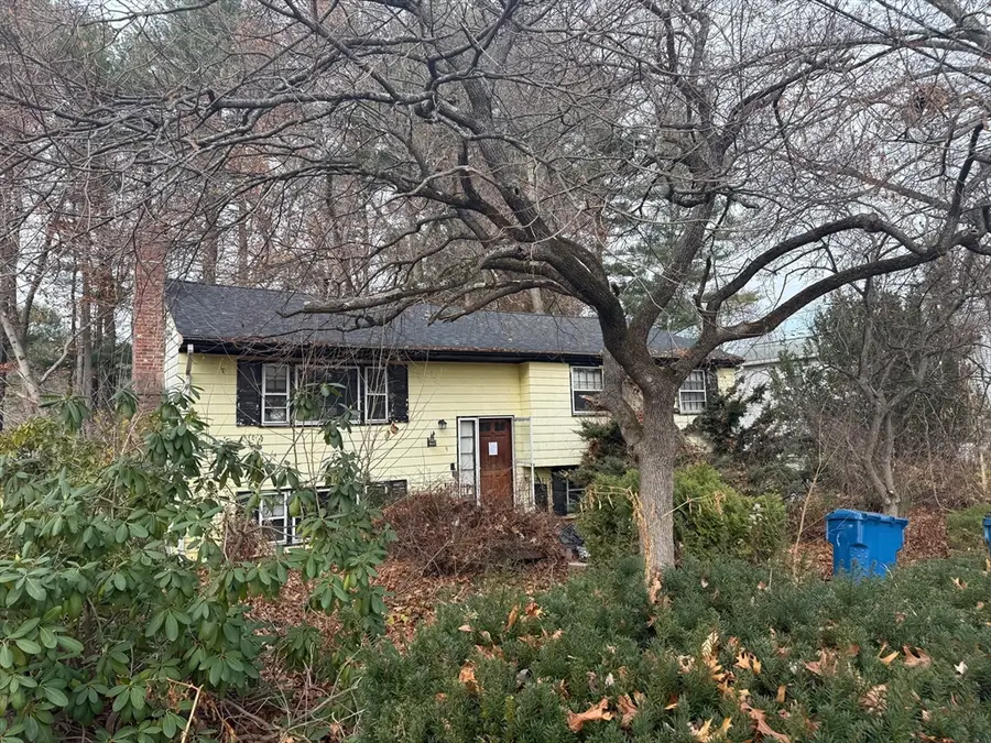 9 Tomahawk Dr, Tewksbury, MA 01876 - Image #2