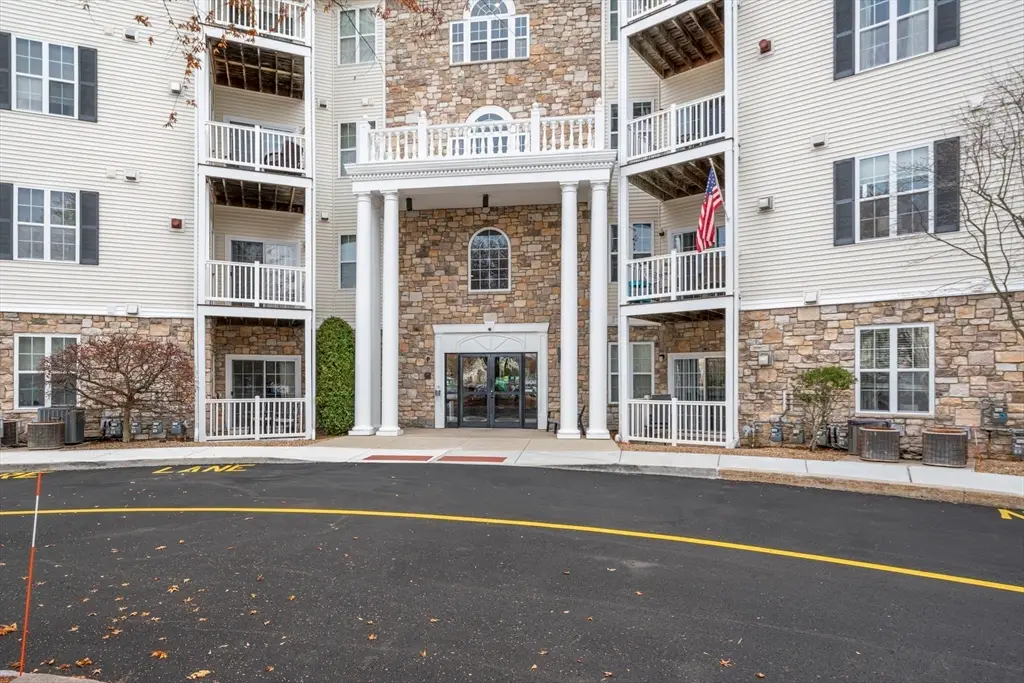 21 Hampshire #412, Methuen, MA 01844 - Image #1