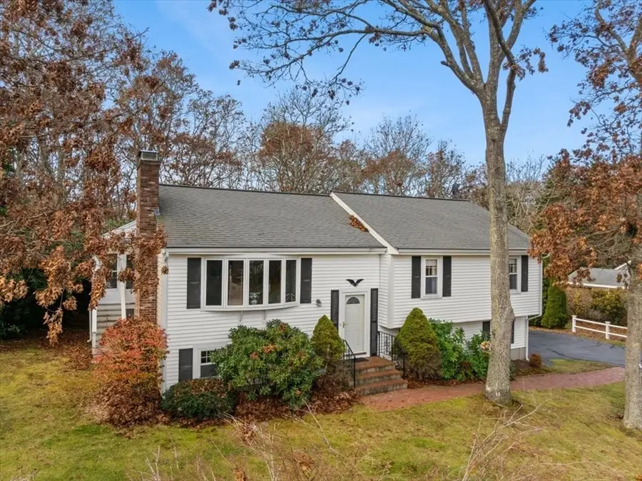 7 Portside Dr, Pocasset, MA 02559 - Image #2