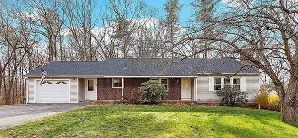 24 North St, Leominster, MA 01453