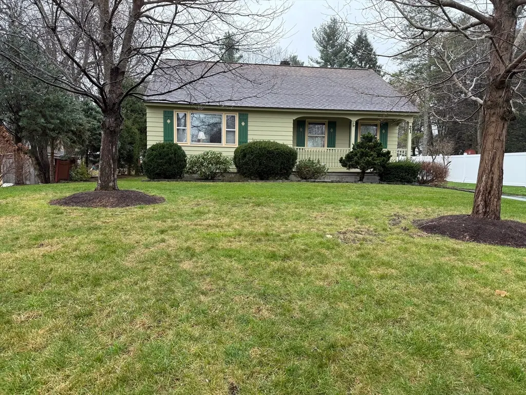 21 Wyoming Dr, Holden, MA 01520 - Image #1
