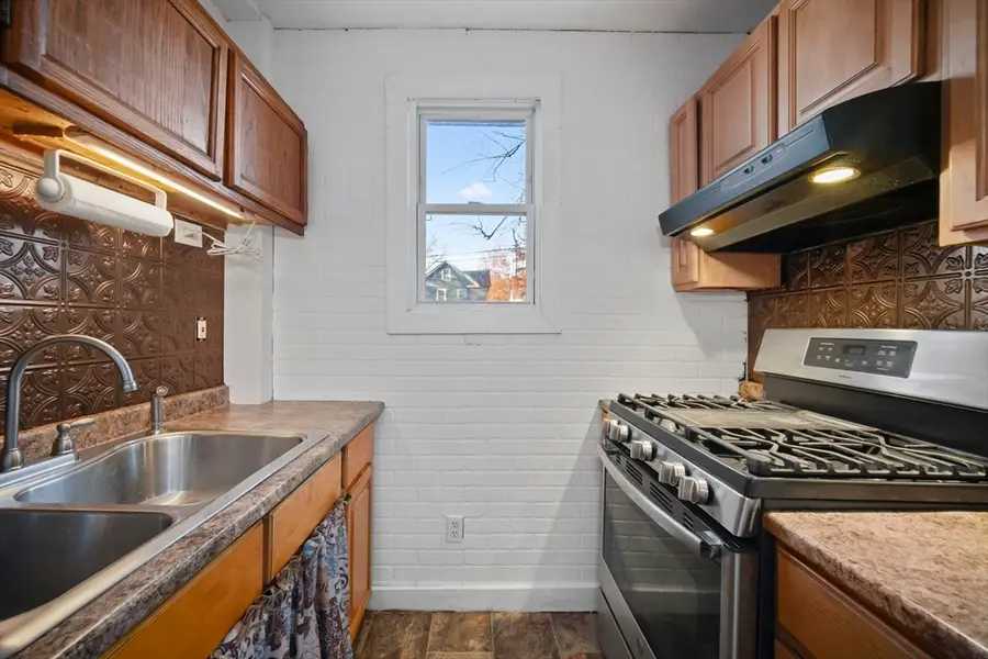 78 Lowell St, Springfield, MA 01107 - Image #3