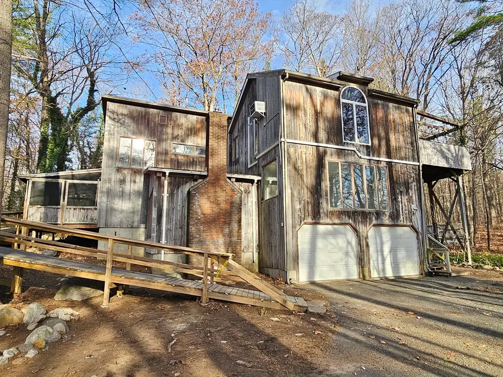 16 Juckett Hill Dr, Belchertown, MA 01007 - Image #1