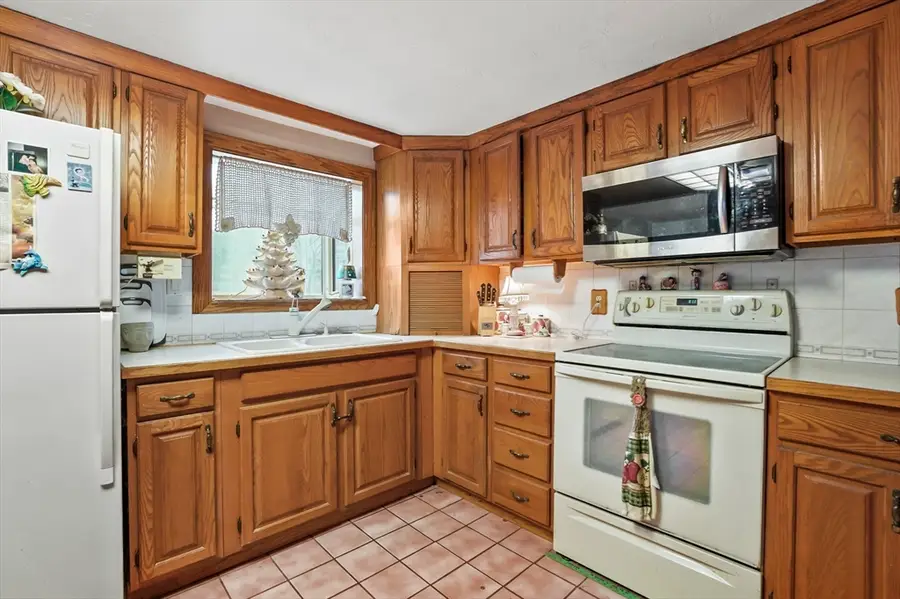 38 Candice, Clinton, MA 01510 - Image #2