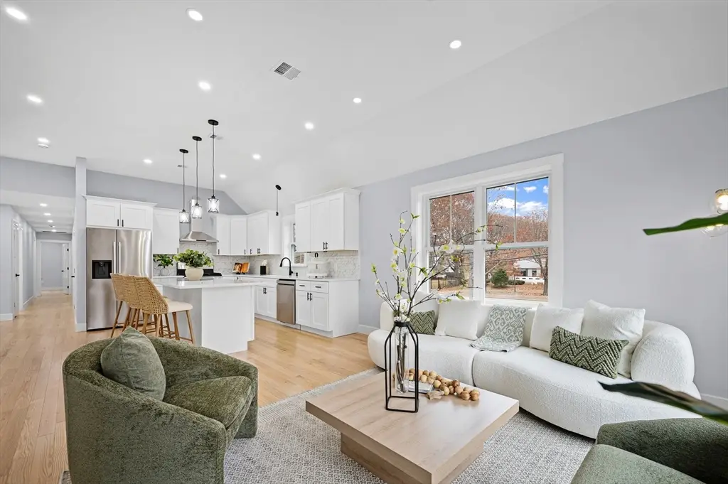 69 Readville St #B, Boston, MA 02136 - Image #1