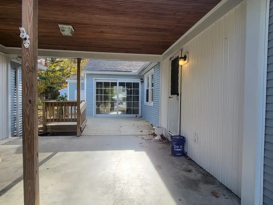 665 Parker St, Springfield, MA 01129 - Image #3